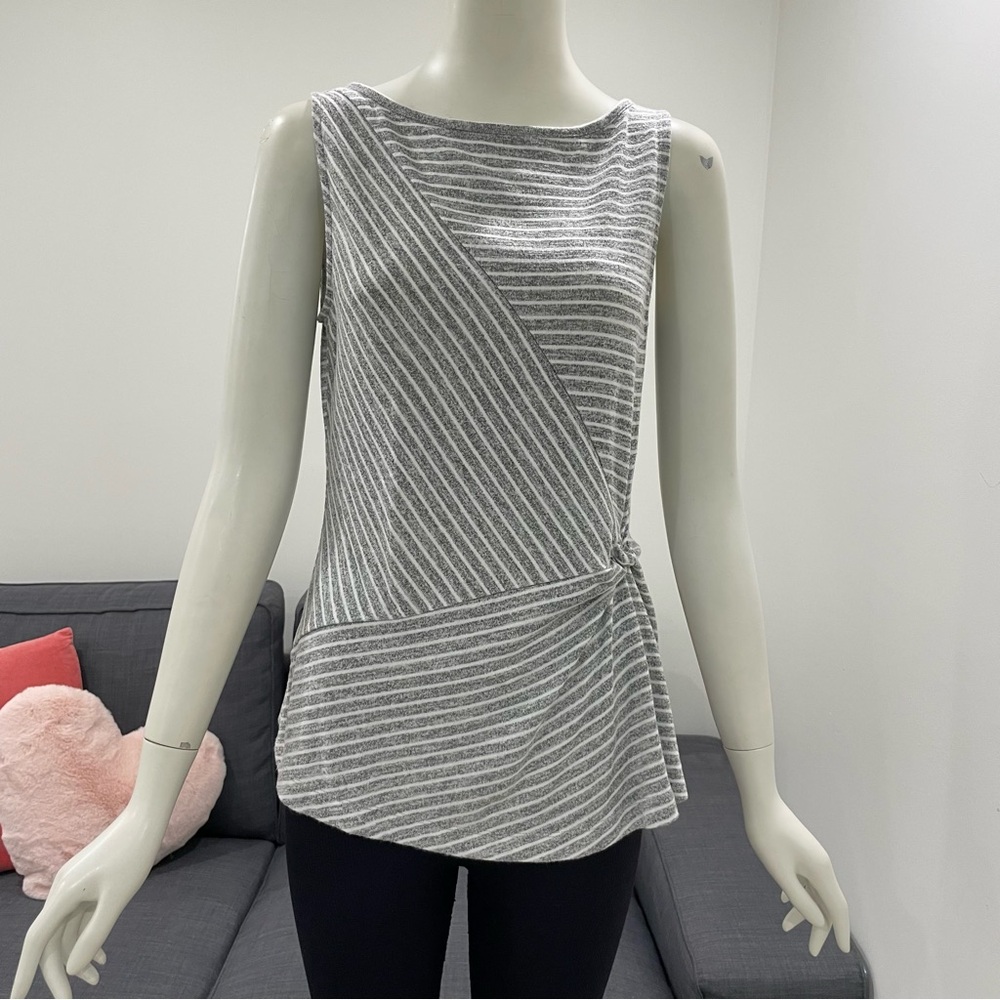 BANANA REPUBLIC Luxespun Sleeveless Top Size Small Twist Stripes Soft Light